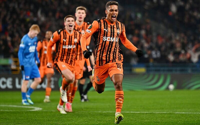 АЗ – Шахтар: онлайн-трансляція матчу Ліги конференцій