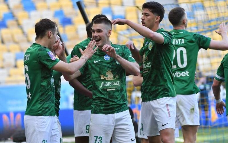 Карпати потужно переграли Рух із трьома забитими під нуль голами