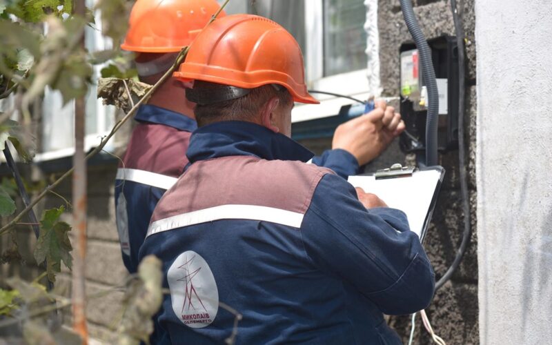 Миколаїв і Херсон повністю знеструмлені