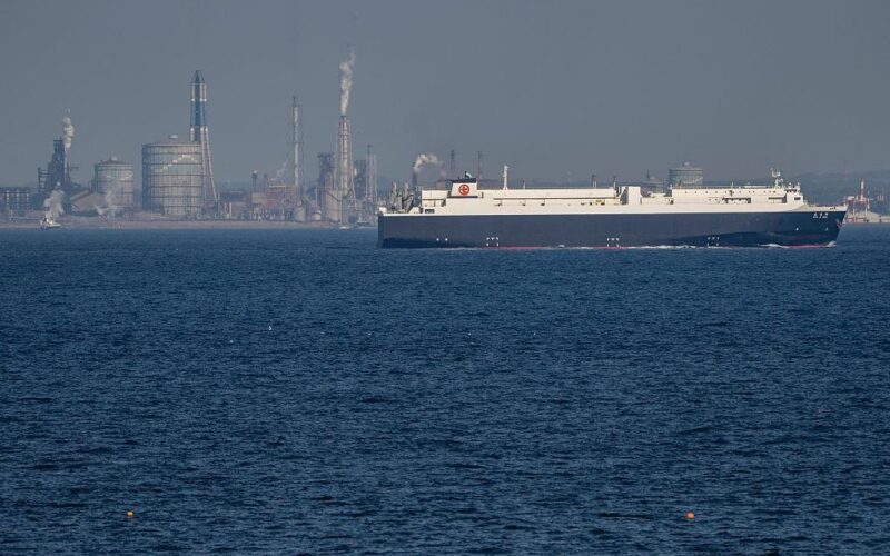 Надія на переговори США й Ірану: ціни на нафту почали падати