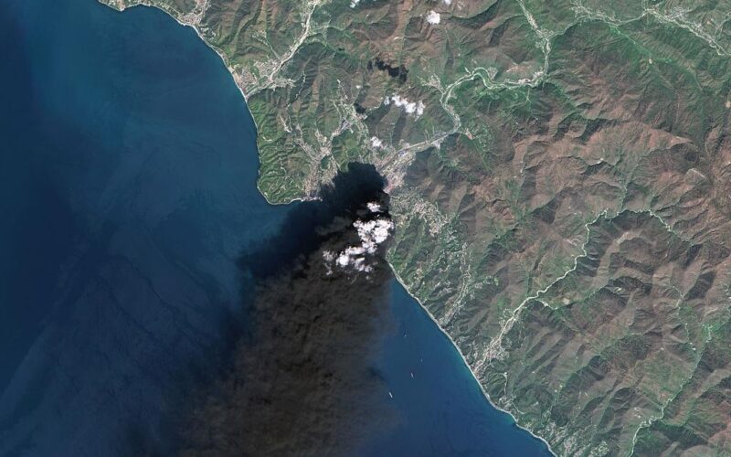 Наліт дронів: танкери тікають з Туапсе до Новоросійська