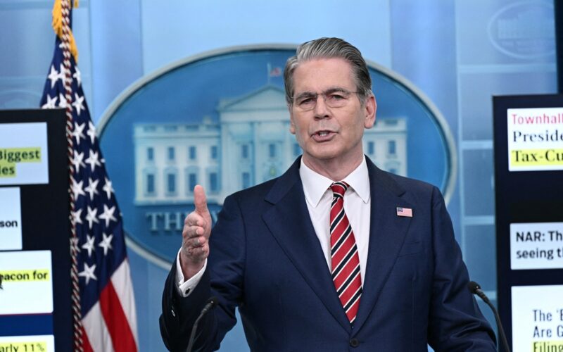 Тепер офіційно: США поновили санкції на нафту РФ