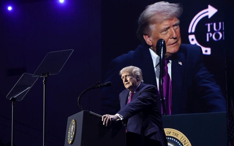 Трамп накинувся з новою критикою на НАТО