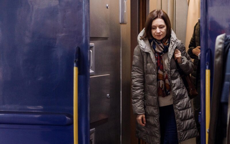 У Київ прибула президентка Молдови