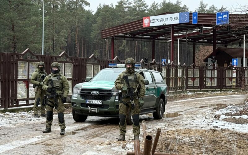 У Польщі затримали контрабандистів, які запускали дрони з Білорусі
