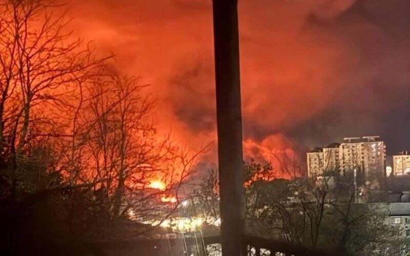 У Туапсе дрони підпалили нафтобазу