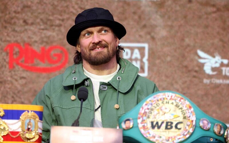 Усик погодився на бій із Ф&rsquo;юрі: Прошу мільярд